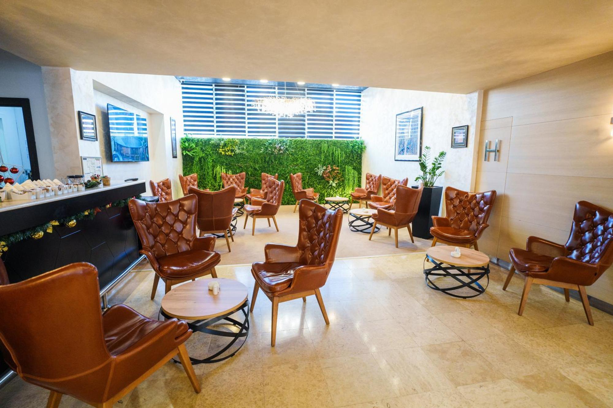 Hotel Monogram Park Ruma Exterior foto